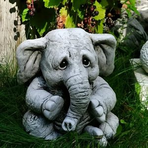 1pc 3D Elephant Statue, Gray Simulation Elephant Animal Outdoor Garden Resin Crafts, Fairy Garden Art Ornaments, Landscaping DIY Garden Sculptures, For Yard Lawn Balcony Home Decor, Housewarming Gift