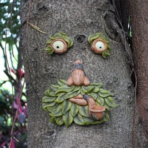 1 Set, Old Man Tree Hugger Garden Patio Outdoor Tree Sculpture Face Funny Garden Tree Old Fashioned Whimsical Face Decor, Pipe Shaped Bird Feeder